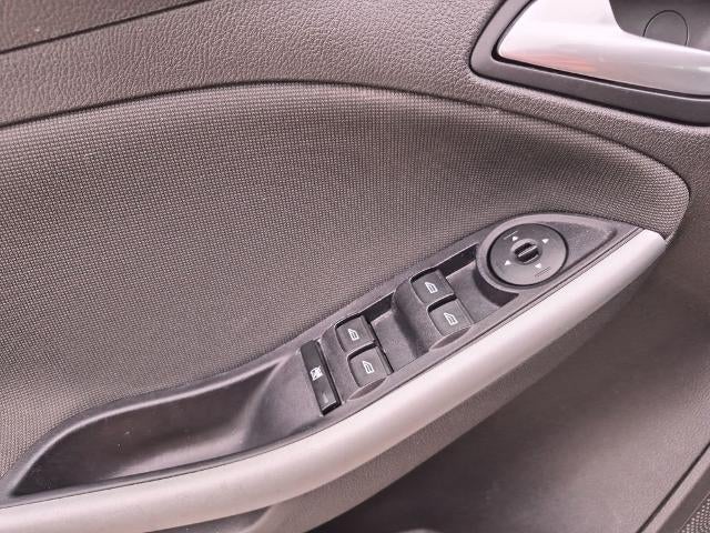 2013 Ford Focus 4dr Sdn SE