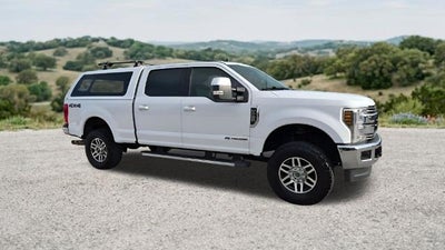 2019 Ford Super Duty F-250 SRW LARIAT 4WD Crew Cab 6.75' Box