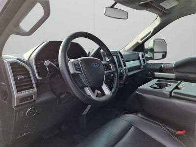2019 Ford Super Duty F-250 SRW LARIAT 4WD Crew Cab 6.75' Box