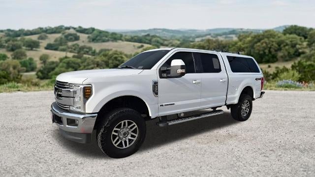 2019 Ford Super Duty F-250 SRW LARIAT 4WD Crew Cab 6.75' Box