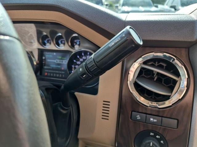 2015 Ford Super Duty F-250 SRW 4WD Crew Cab 6-3/4 Ft Box Lariat