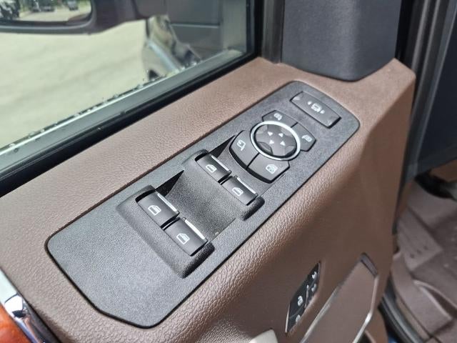 2022 Ford Super Duty F-250 SRW King Ranch 4WD Crew Cab 6.75' Box