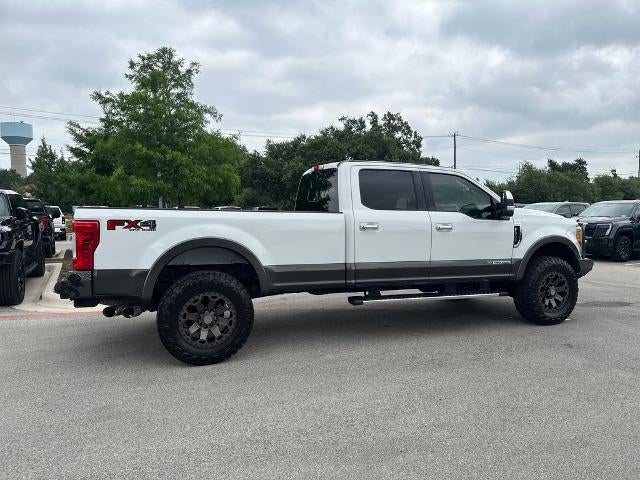 2017 Ford Super Duty F-350 SRW Lariat 4WD Crew Cab 6.75' Box