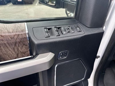 2017 Ford Super Duty F-350 SRW Lariat 4WD Crew Cab 6.75' Box