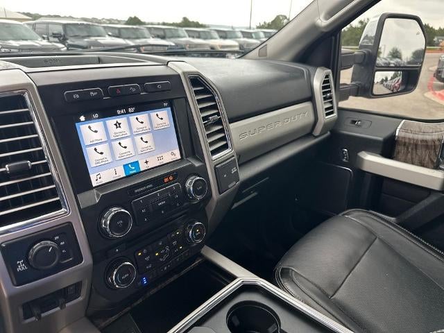 2017 Ford Super Duty F-350 SRW Lariat 4WD Crew Cab 6.75' Box