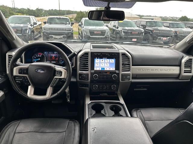 2017 Ford Super Duty F-350 SRW Lariat 4WD Crew Cab 6.75' Box