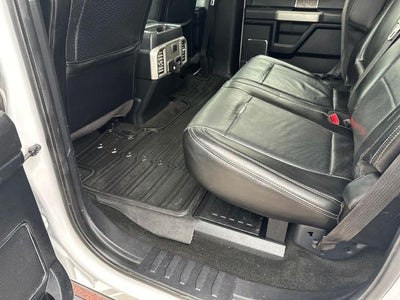 2017 Ford Super Duty F-350 SRW Lariat 4WD Crew Cab 6.75' Box