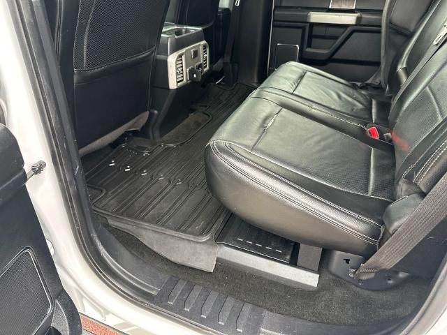 2017 Ford Super Duty F-350 SRW Lariat 4WD Crew Cab 6.75' Box
