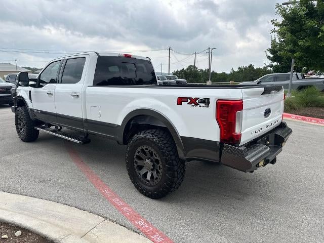 2017 Ford Super Duty F-350 SRW Lariat 4WD Crew Cab 6.75' Box