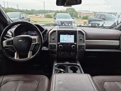 2017 Ford Super Duty F-350 SRW Platinum 4WD Crew Cab 6.75' Box