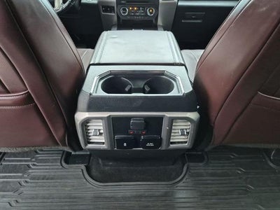 2017 Ford Super Duty F-350 SRW Platinum 4WD Crew Cab 6.75' Box