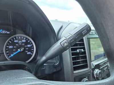 2020 Ford Super Duty F-350 DRW XL 4WD Crew Cab 8' Box