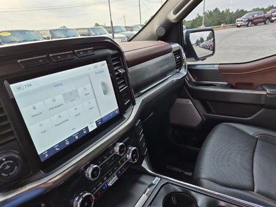 2022 Ford F-150 LARIAT 4WD SuperCrew 5.5' Box