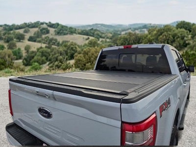 2022 Ford F-150 LARIAT 4WD SuperCrew 5.5' Box