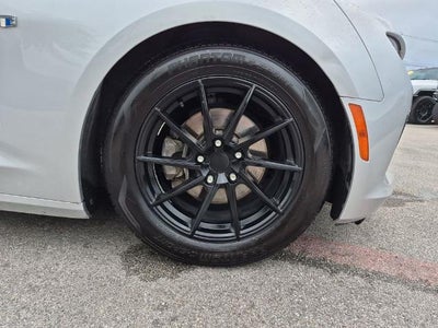 2018 Chevrolet Camaro 2dr Convertible 1LT