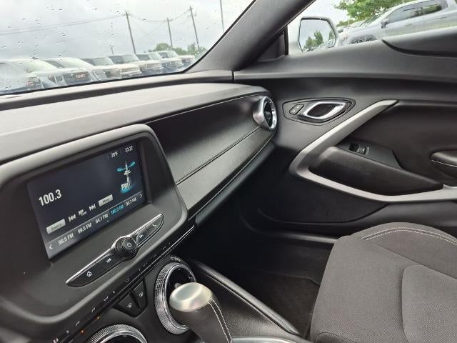 2018 Chevrolet Camaro 2dr Convertible 1LT