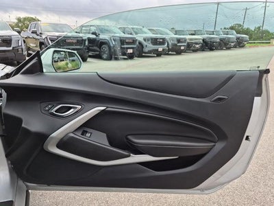 2018 Chevrolet Camaro 2dr Convertible 1LT