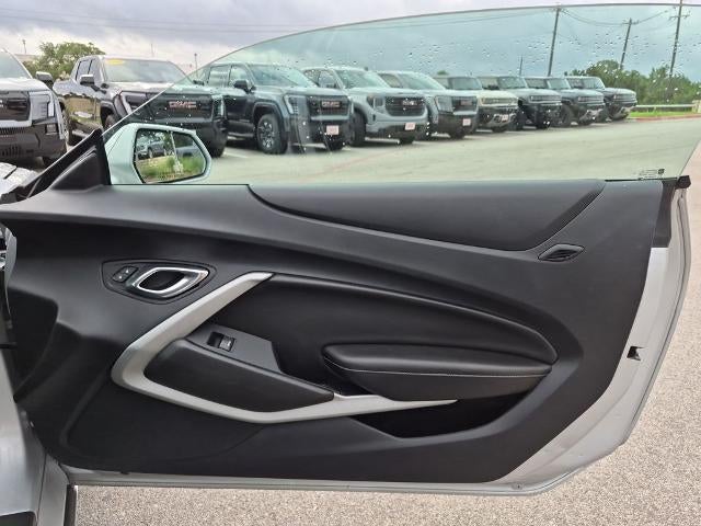 2018 Chevrolet Camaro 2dr Convertible 1LT