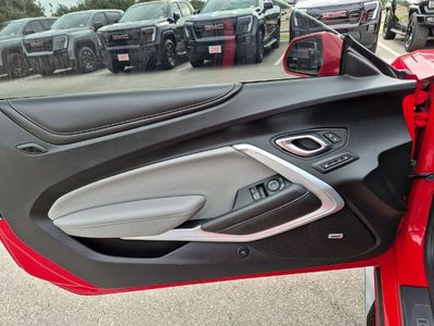2019 Chevrolet Camaro 2dr Coupe 2SS