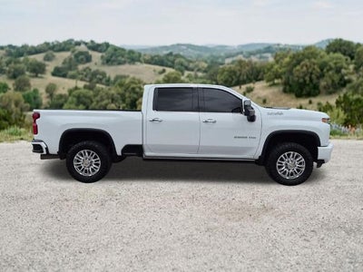 2022 Chevrolet Silverado 2500 HD Crew Cab Standard Box 4-Wheel Drive High Country