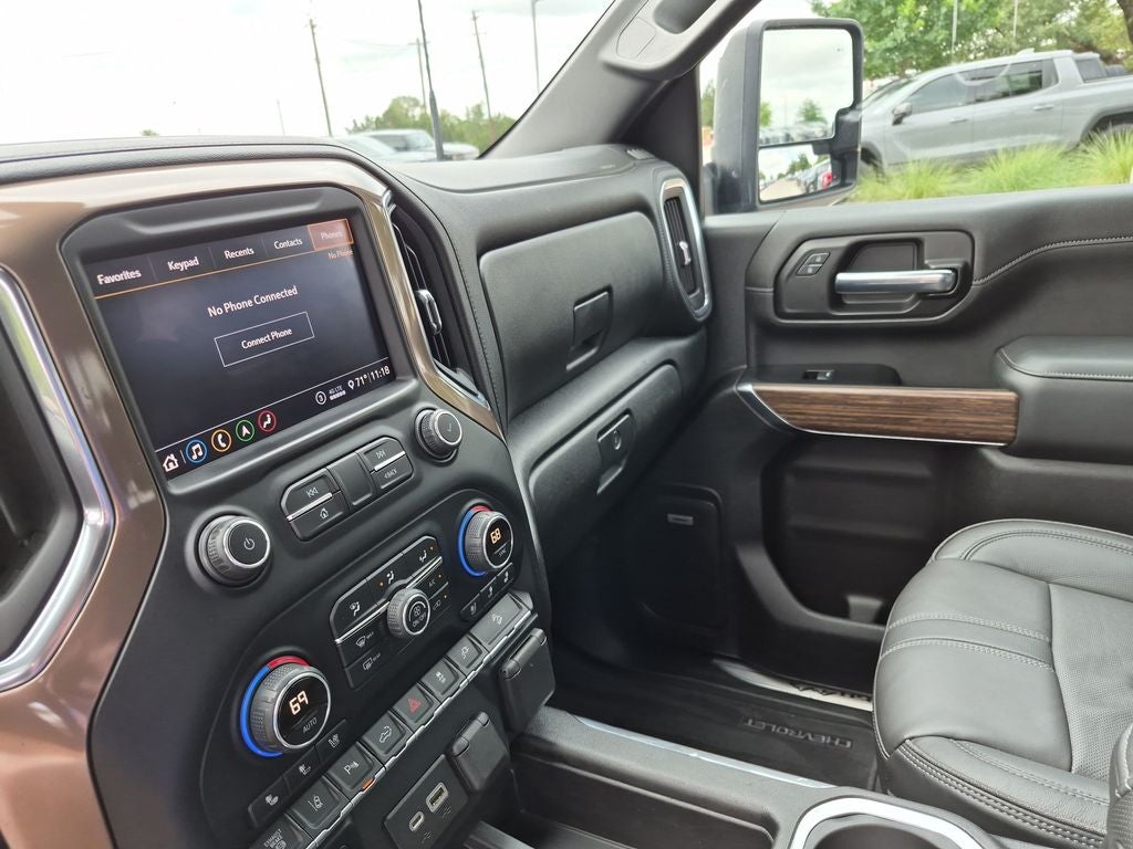 2020 Chevrolet Silverado 2500 HD Crew Cab Standard Box 4-Wheel Drive High Country