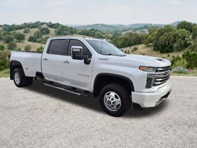 2020 Chevrolet Silverado 3500 HD Crew Cab Long Box 4-Wheel Drive High Country