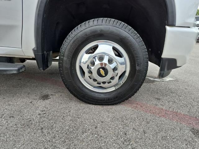 2020 Chevrolet Silverado 3500 HD Crew Cab Long Box 4-Wheel Drive High Country