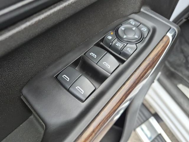 2020 Chevrolet Silverado 3500 HD Crew Cab Long Box 4-Wheel Drive High Country