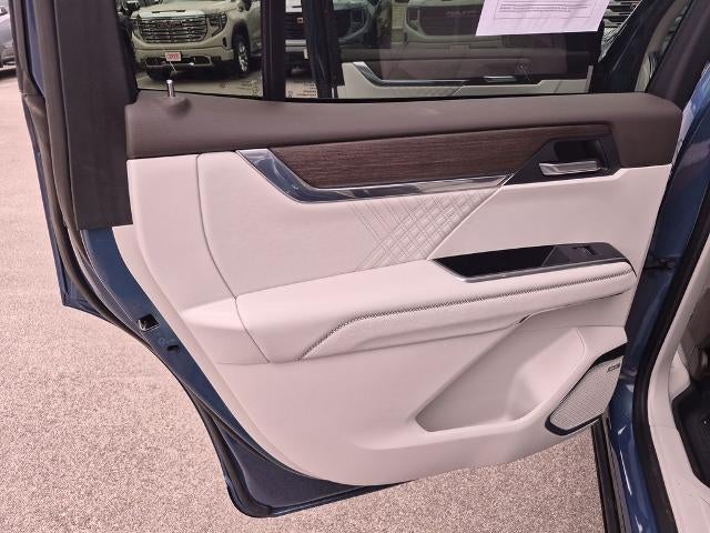 2024 GMC Acadia FWD Denali