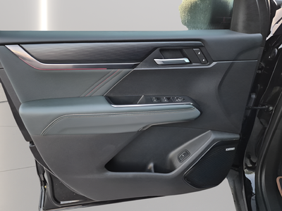 2025 GMC Acadia AT4