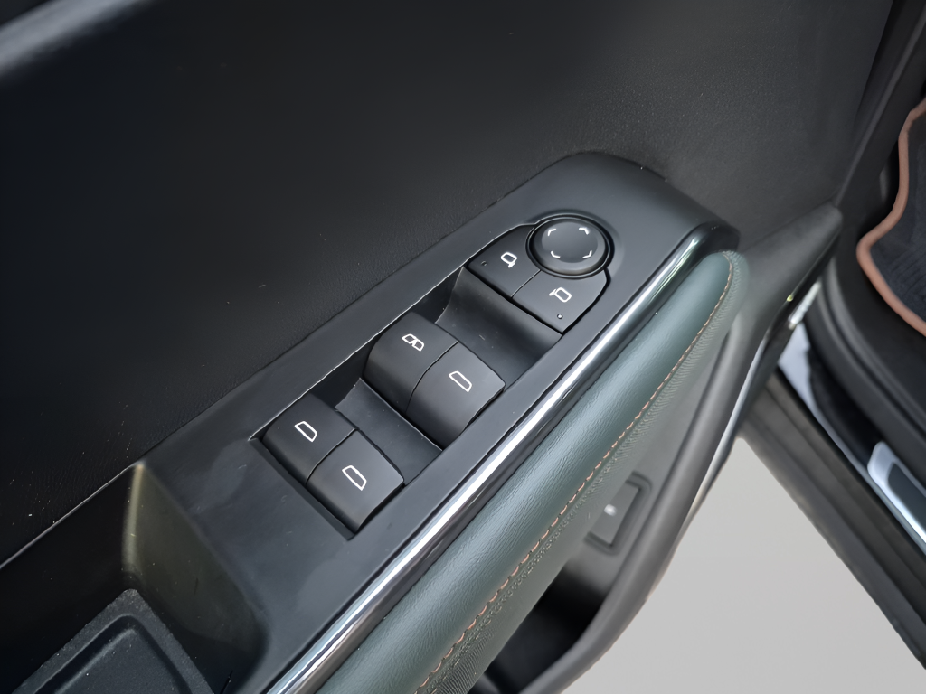 2025 GMC Acadia AT4