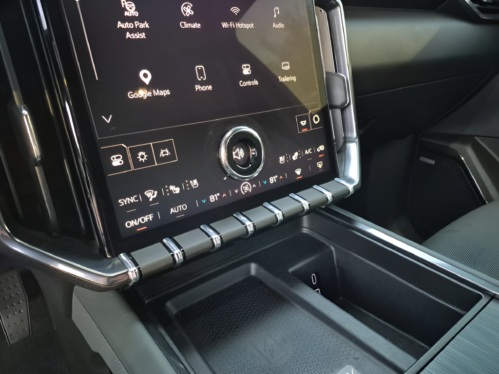 2025 GMC Acadia AT4
