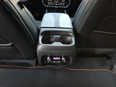 2025 GMC Acadia AT4