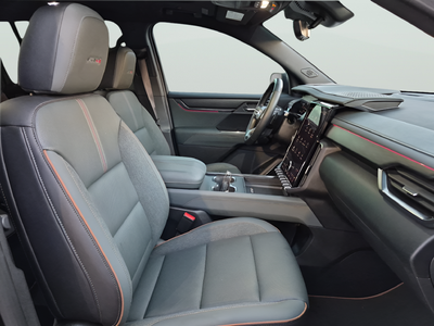 2025 GMC Acadia AT4