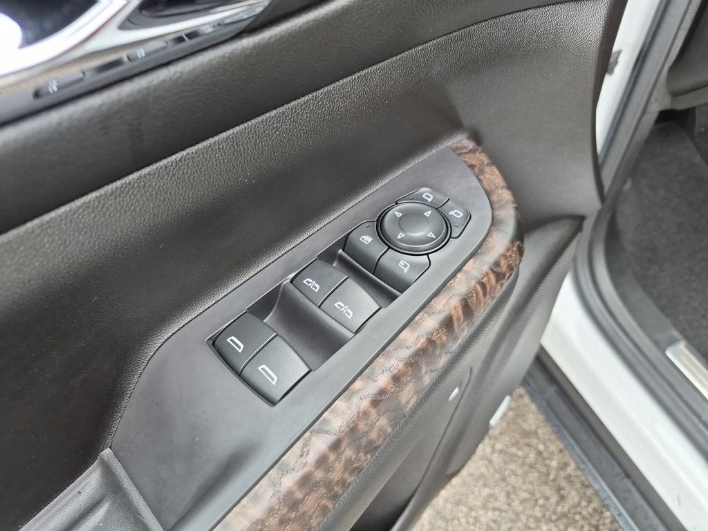 2022 GMC Acadia FWD Denali