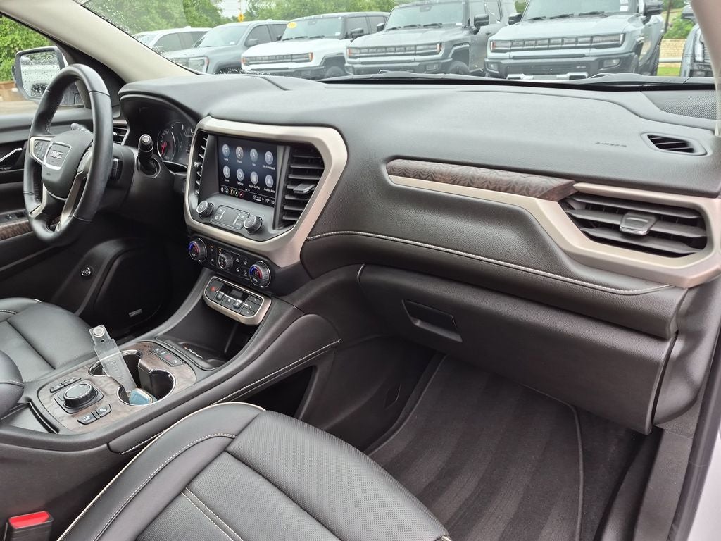 2022 GMC Acadia FWD Denali