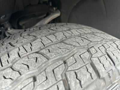 2025 GMC Yukon 4WD 4dr AT4