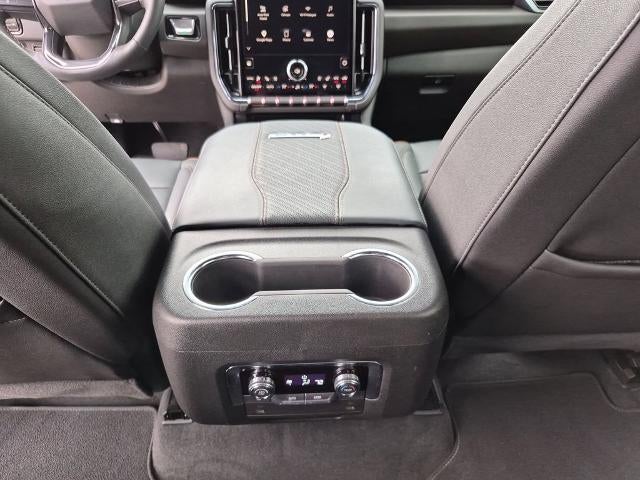 2025 GMC Yukon 4WD 4dr AT4