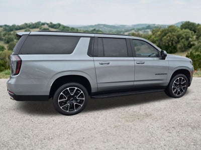 2025 Chevrolet Suburban 4WD RST