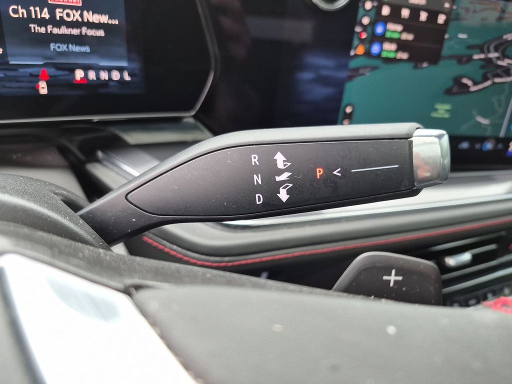 2025 Chevrolet Suburban 4WD RST
