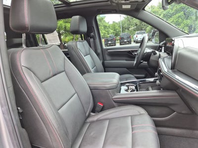 2025 Chevrolet Suburban 4WD RST