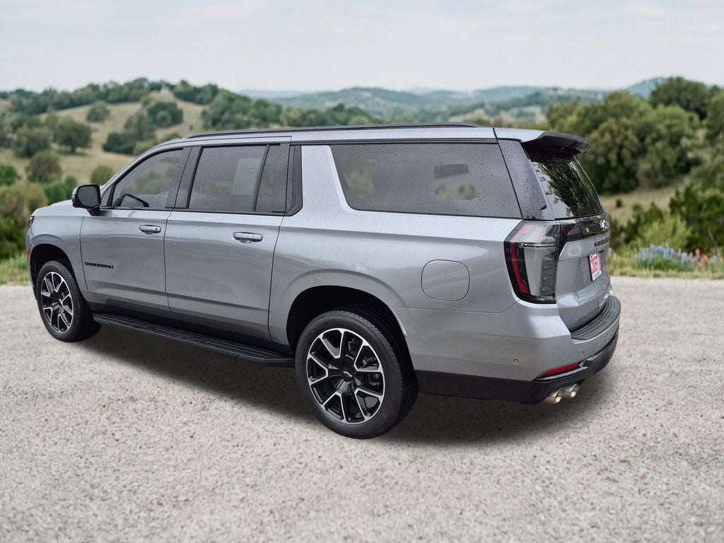 2025 Chevrolet Suburban 4WD RST