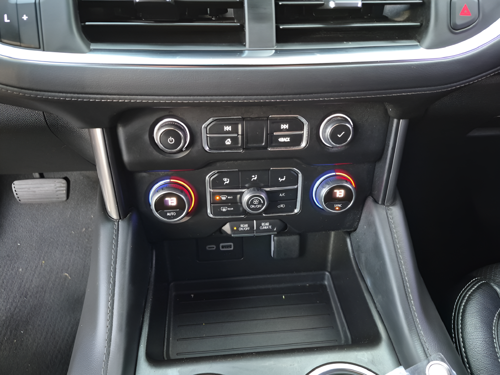 2023 Chevrolet Suburban LS