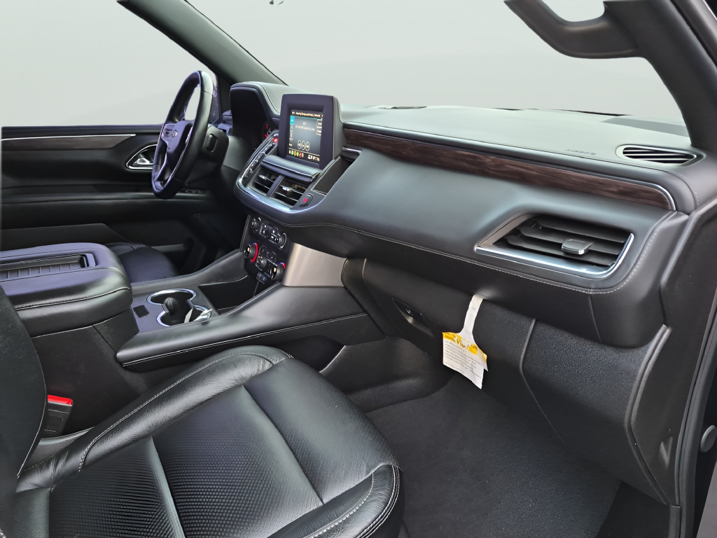 2023 Chevrolet Suburban LS