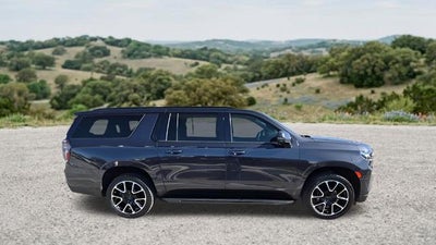 2022 Chevrolet Suburban 2WD RST