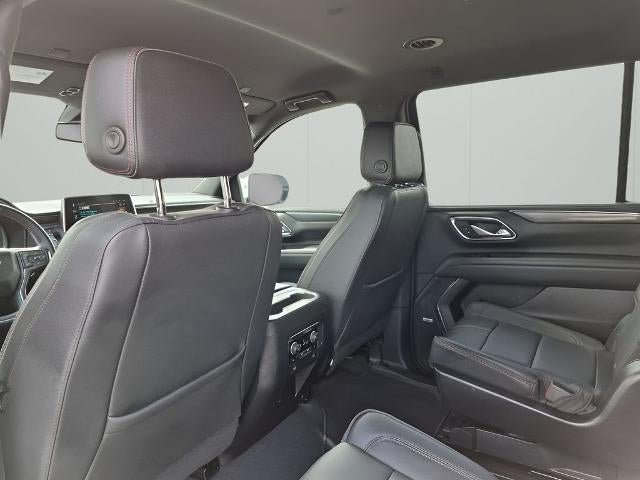 2023 Chevrolet Suburban 4WD RST