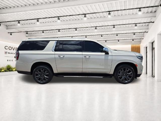 2023 Chevrolet Suburban 4WD Premier