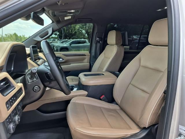 2023 Chevrolet Suburban 4WD Premier