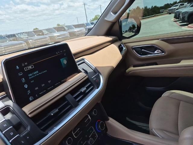 2023 Chevrolet Suburban 4WD Premier