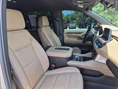 2023 Chevrolet Suburban 4WD Premier